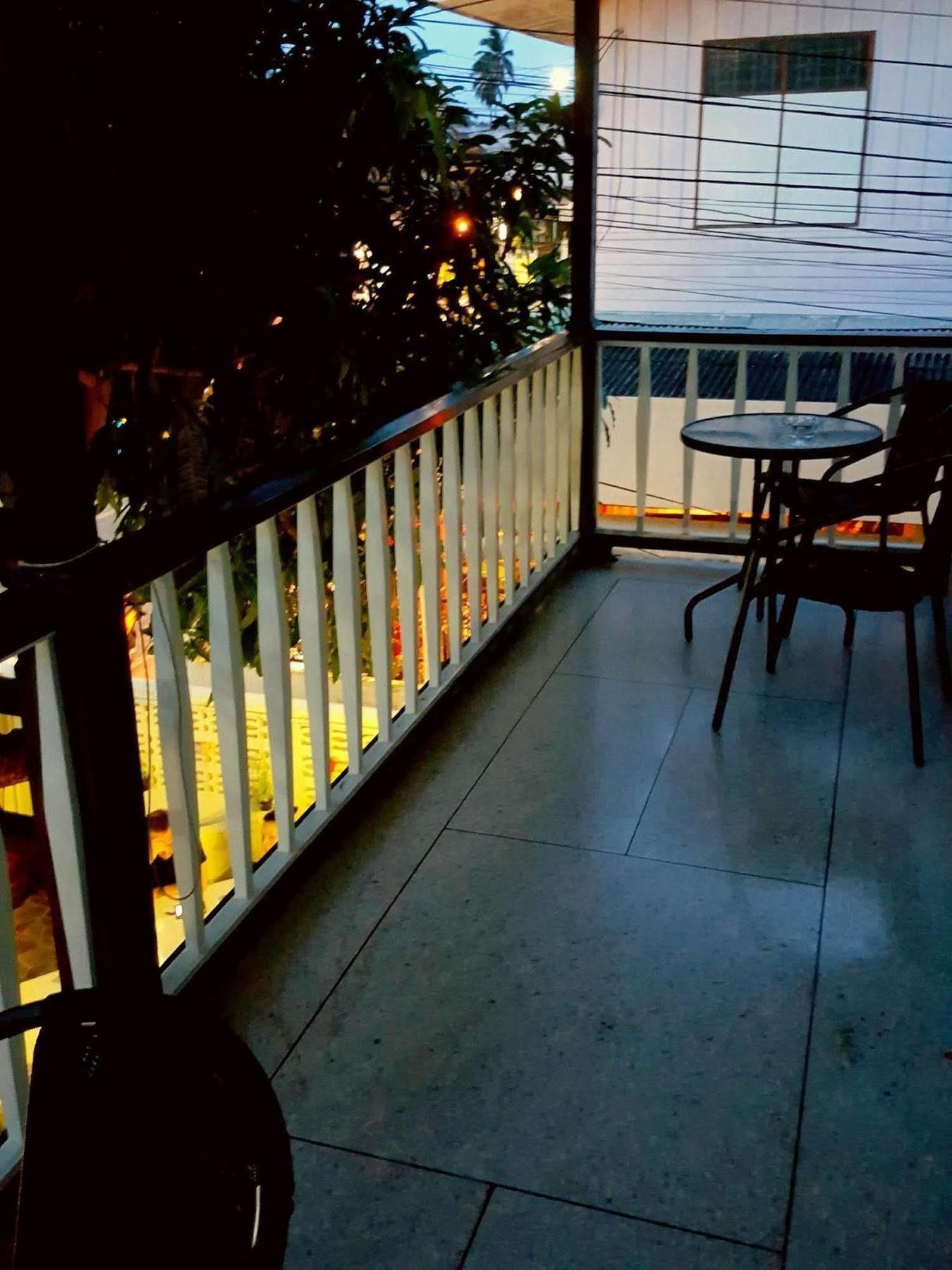 Emmanuel Guesthouse Prachuap Khiri Khan Exteriör bild