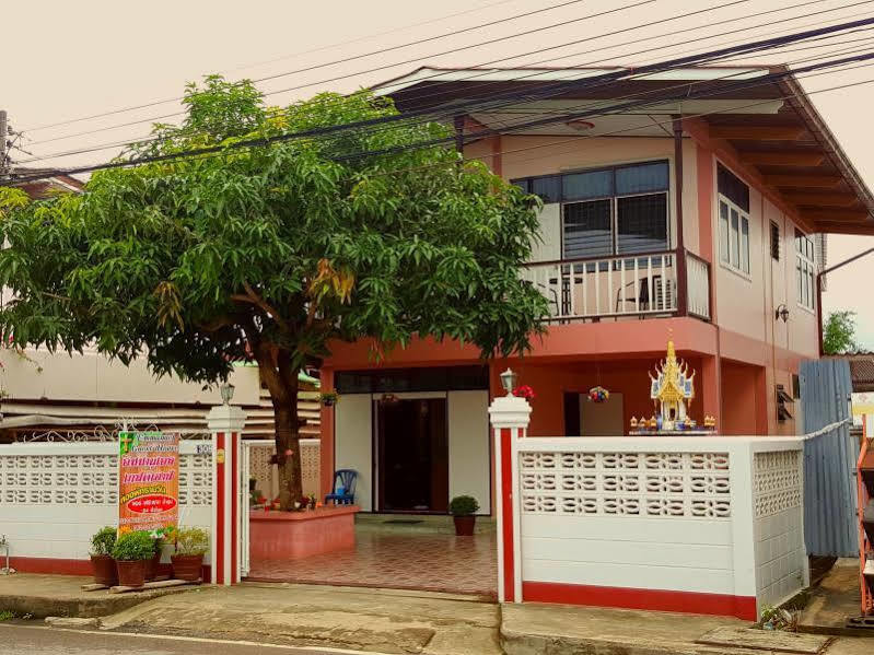 Emmanuel Guesthouse Prachuap Khiri Khan Exteriör bild