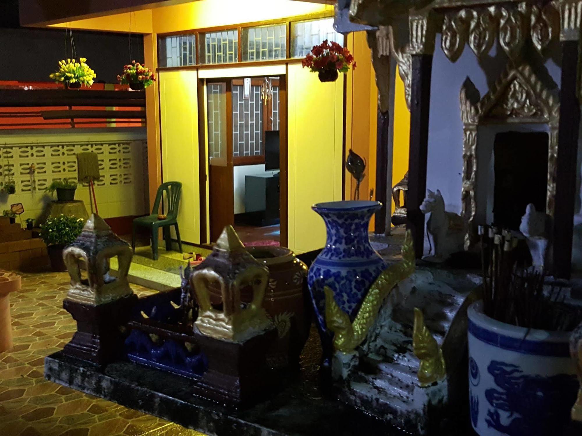 Emmanuel Guesthouse Prachuap Khiri Khan Exteriör bild