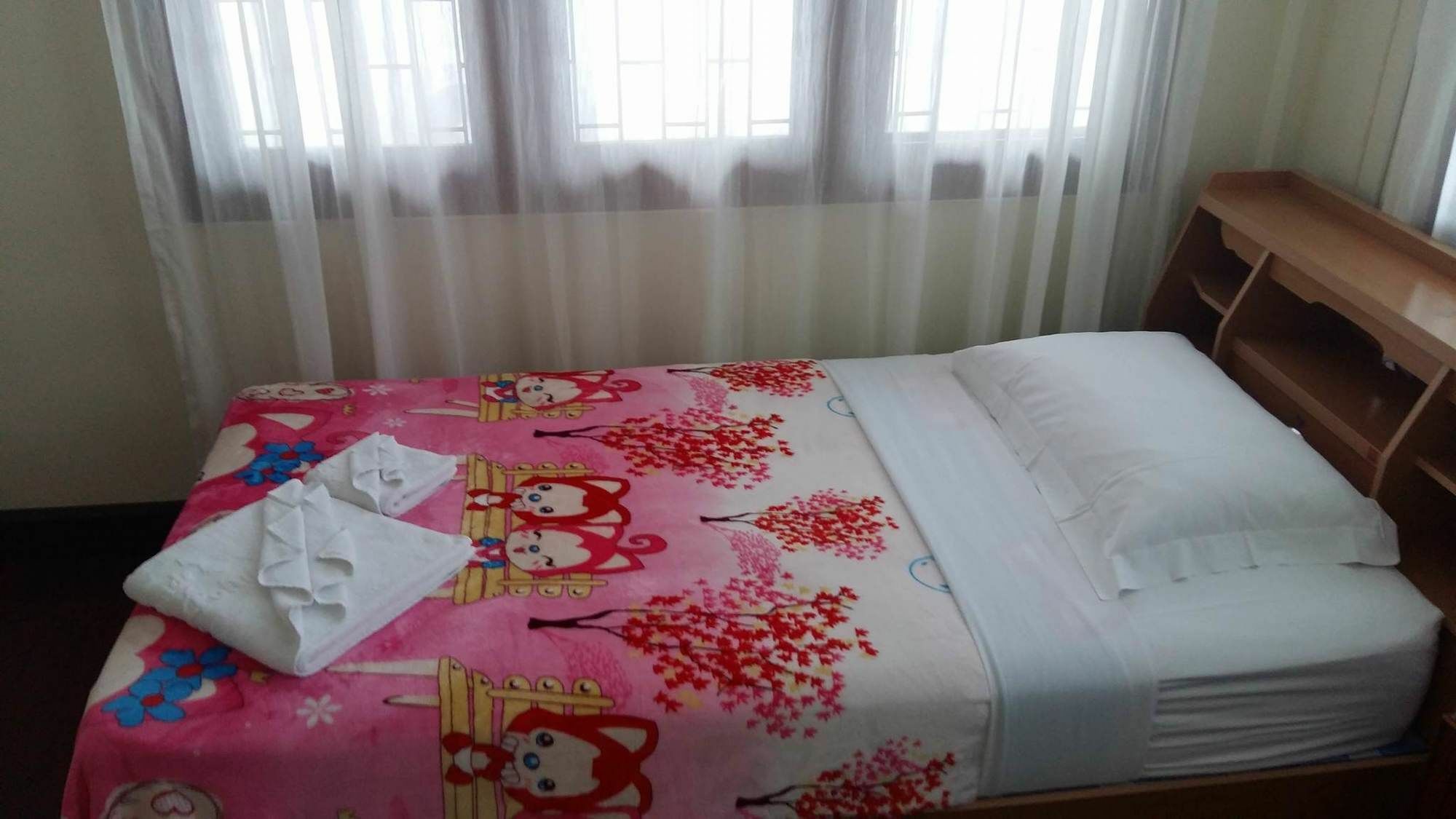 Emmanuel Guesthouse Prachuap Khiri Khan Exteriör bild