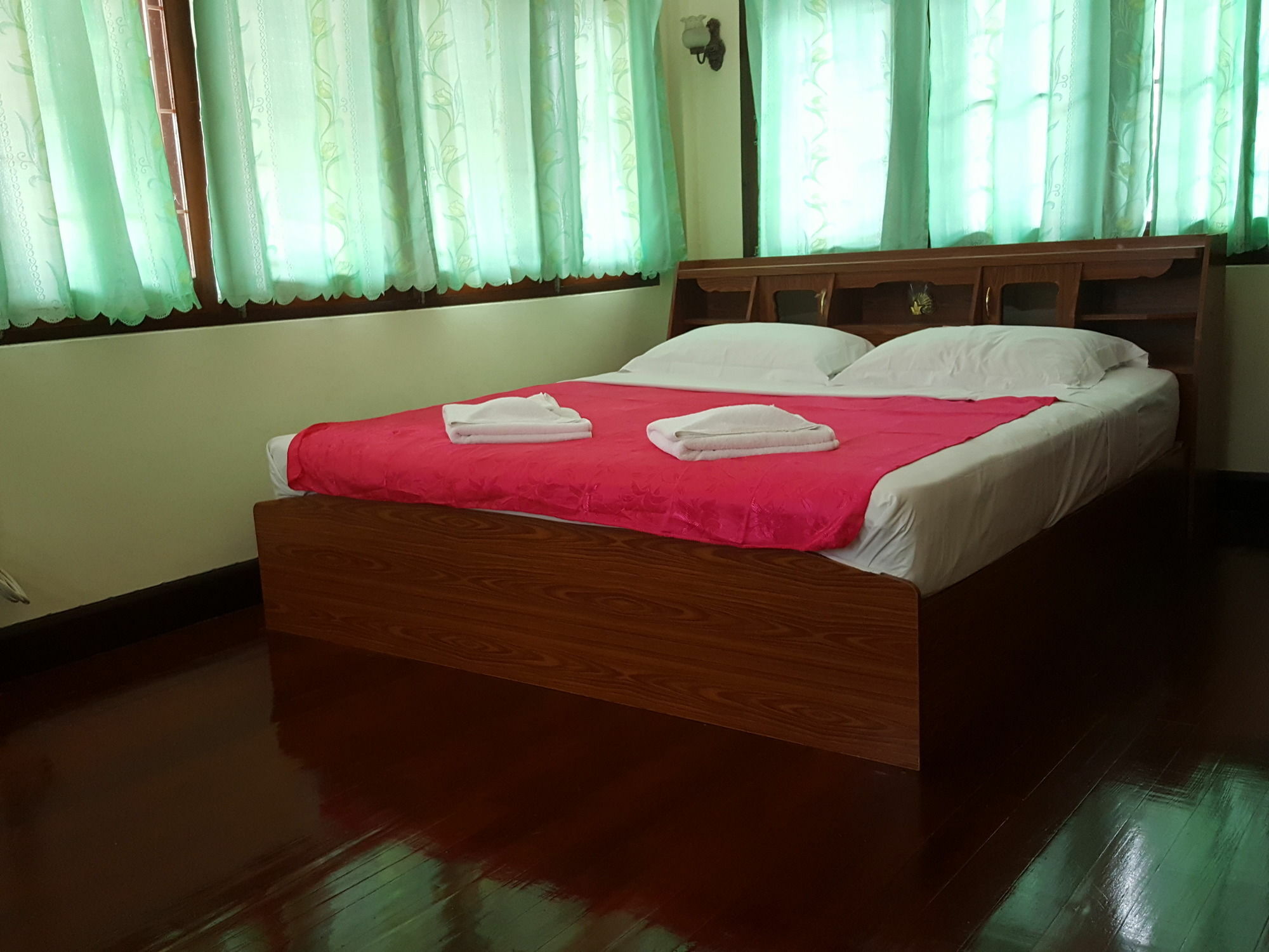 Emmanuel Guesthouse Prachuap Khiri Khan Exteriör bild